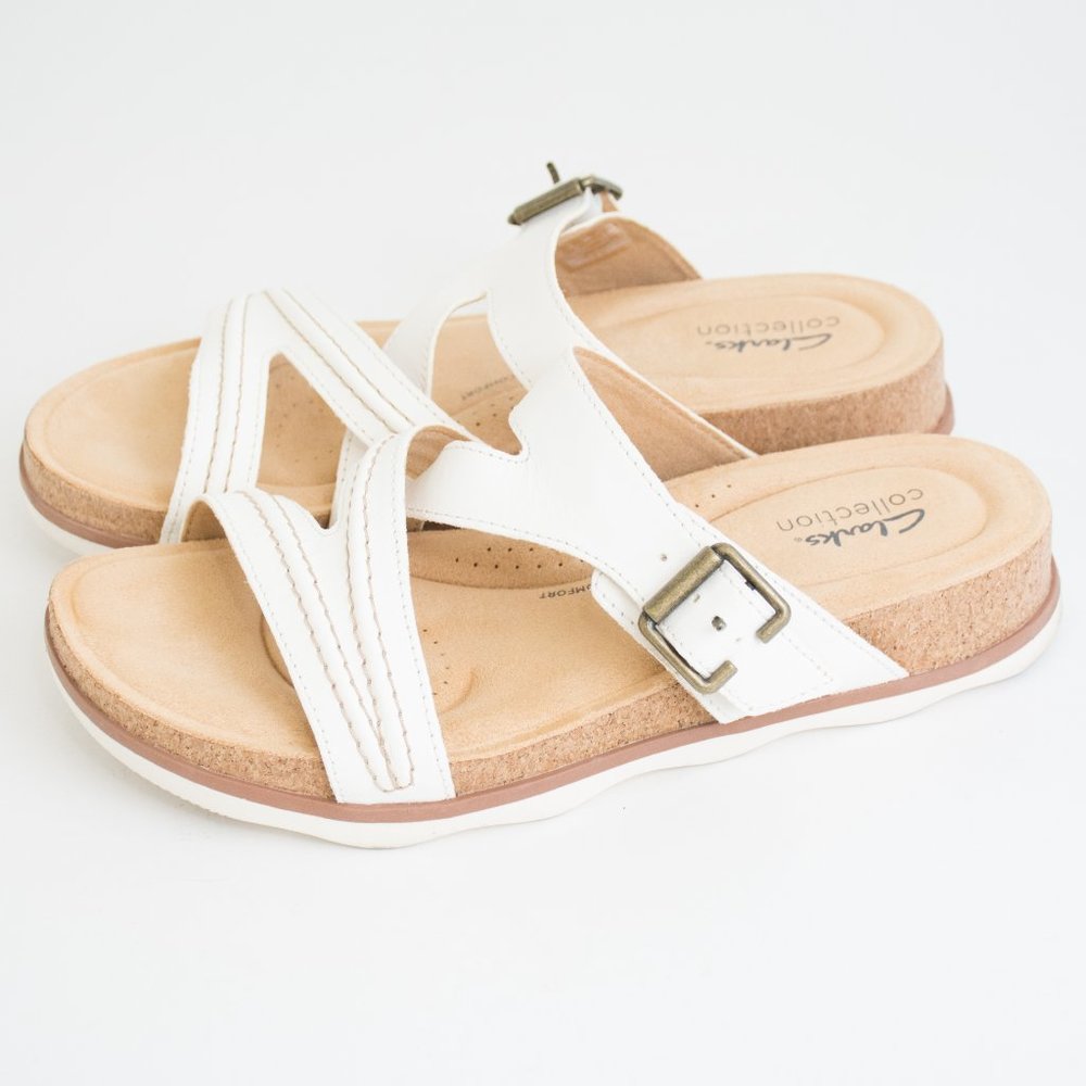 Clarks Women's Brynn Hope Flat Sandal White Sz 9